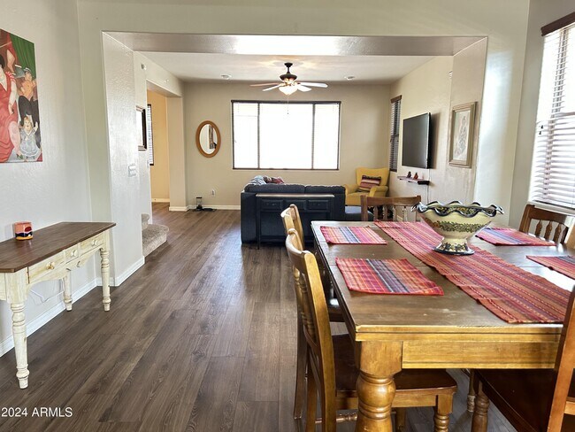 Building Photo - 17448 W Mauna Loa Ln