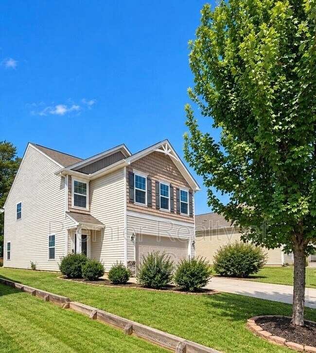 Building Photo - 1085 Bitting Hall Cir