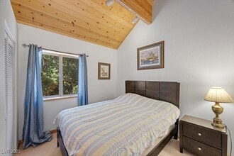 Building Photo - 310 Kris Kringle Rd