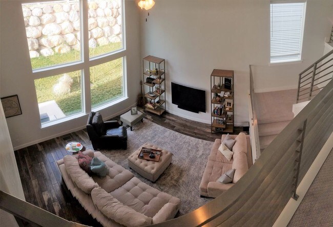 Building Photo - Brand New Home - Peace of Mind
