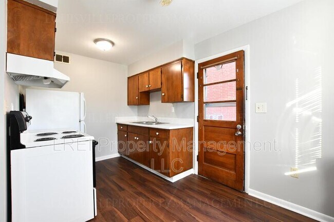 Building Photo - 1705 Valley Forge Way