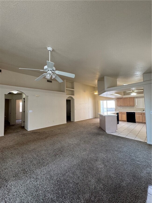Building Photo - 3434 Mineral Park Dr
