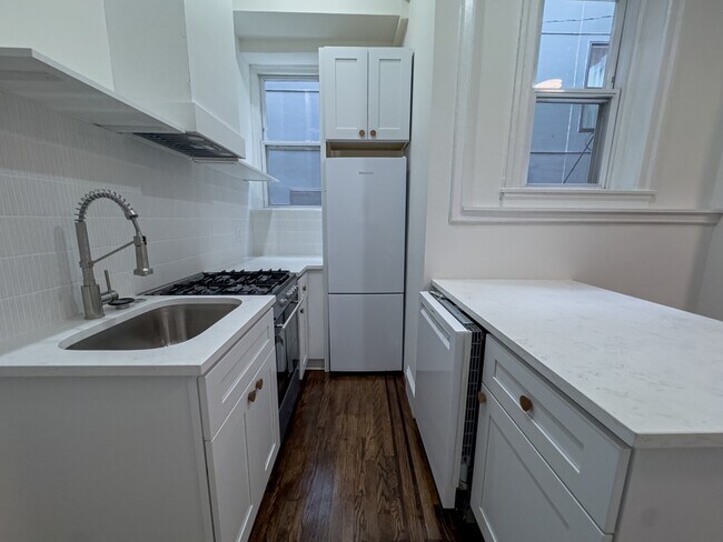 Foto del edificio - 1223 N Franklin St