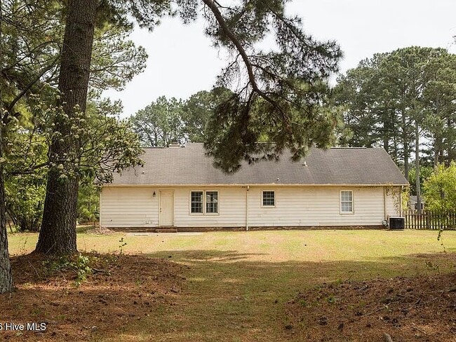 Building Photo - 108 Kelliwood Dr