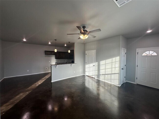Building Photo - 7525 NONE REDBUD St