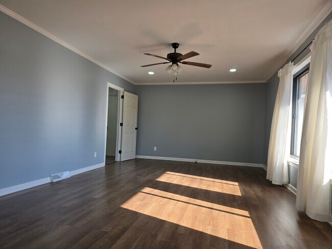 Foto del edificio - 102 Stewart St NW