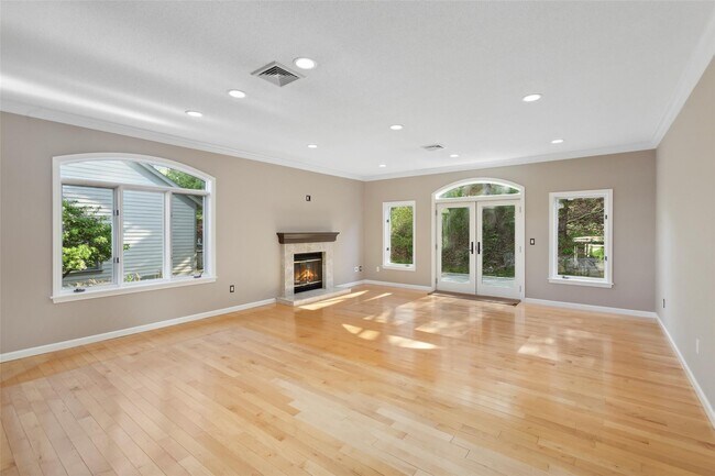 Building Photo - 671 Heritage Hills