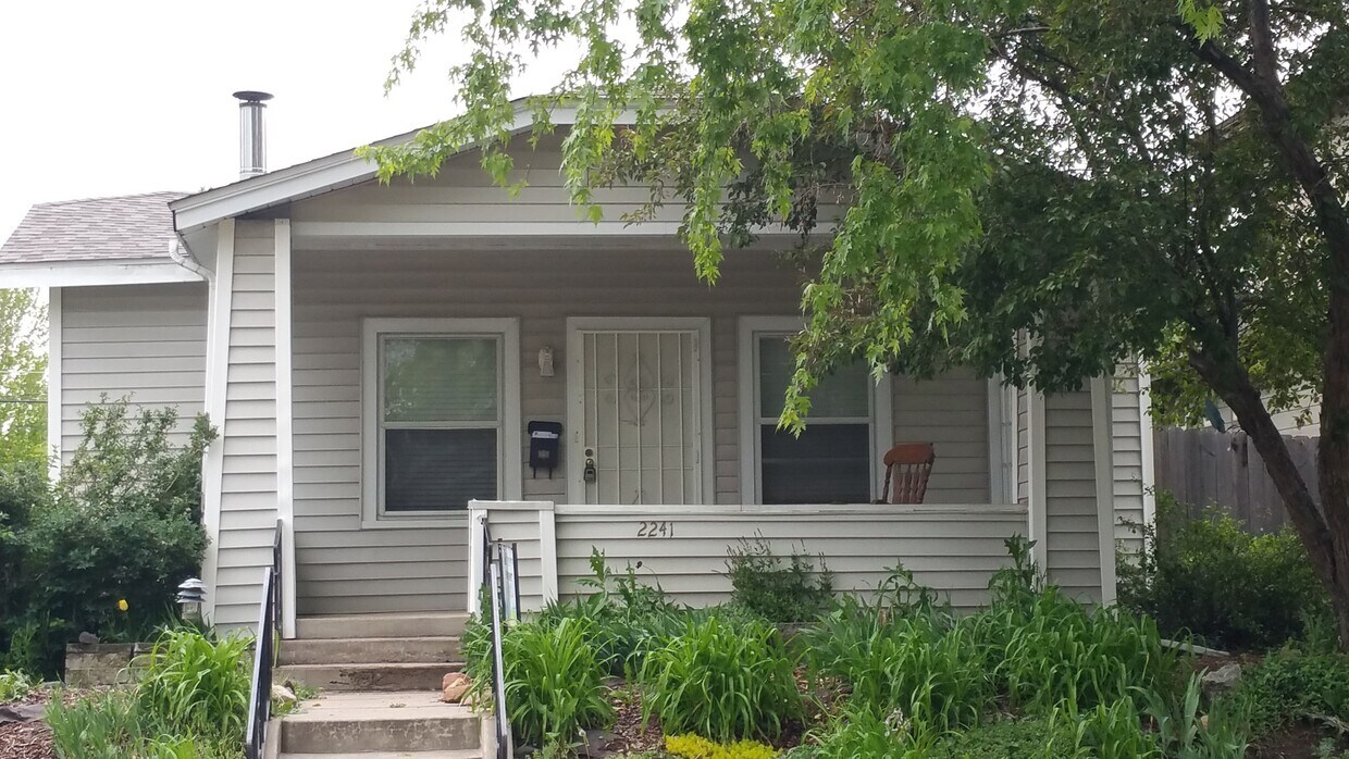 Charming 1920's Bungalow by DU Available Now - Charming 1920's Bungalow by DU Available Now