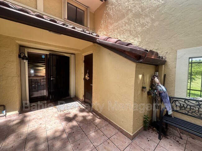Foto del edificio - 3730 Alcantara Ave