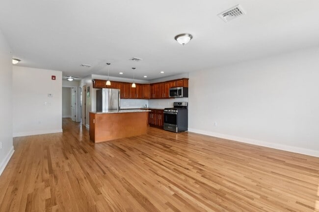 Interior Photo - Key Grove Farms