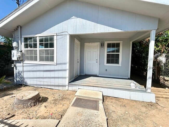 Building Photo - 2314 Pine St