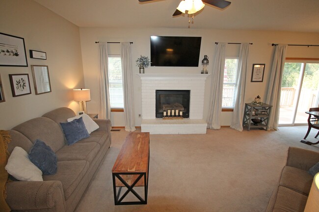 Building Photo - 11907 W Jewell St