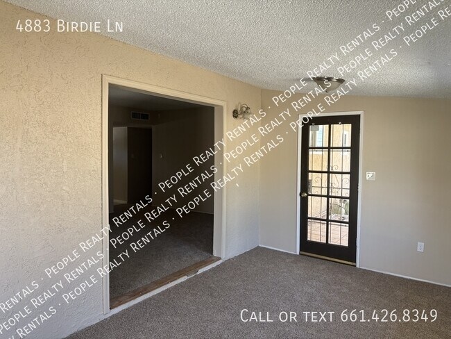 Foto del edificio - 4883 Birdie Ln