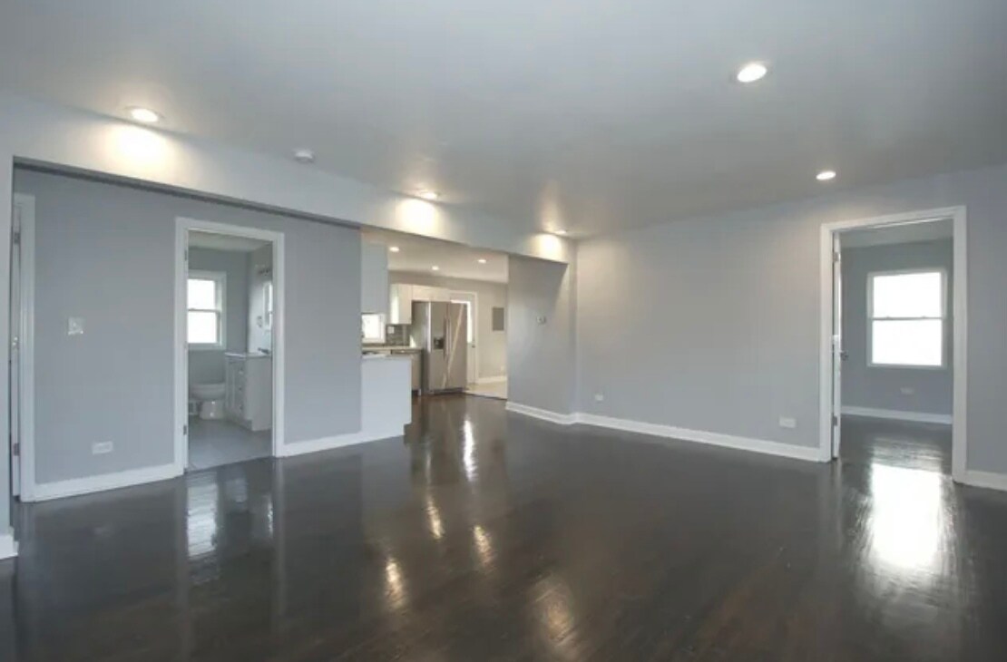 Primary Photo - 102 N Kenilworth Ave