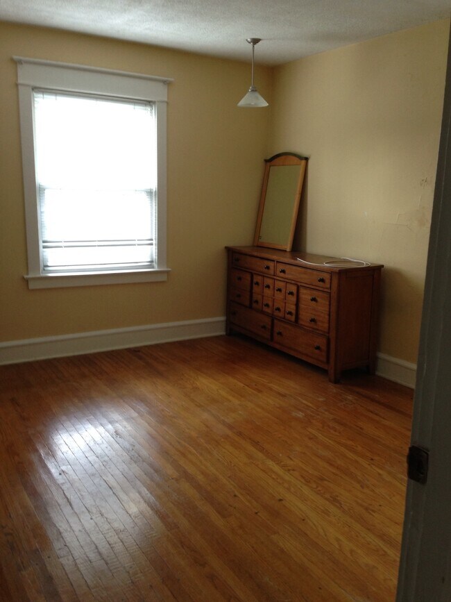 Foto del edificio - 219 E High St