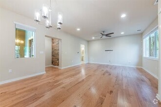 Building Photo - 4406 Banister Ln