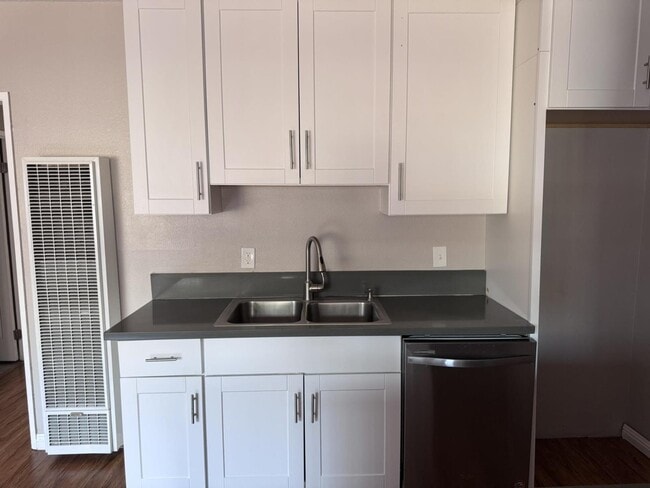 Foto del interior - 6819 Laurel Canyon Blvd.