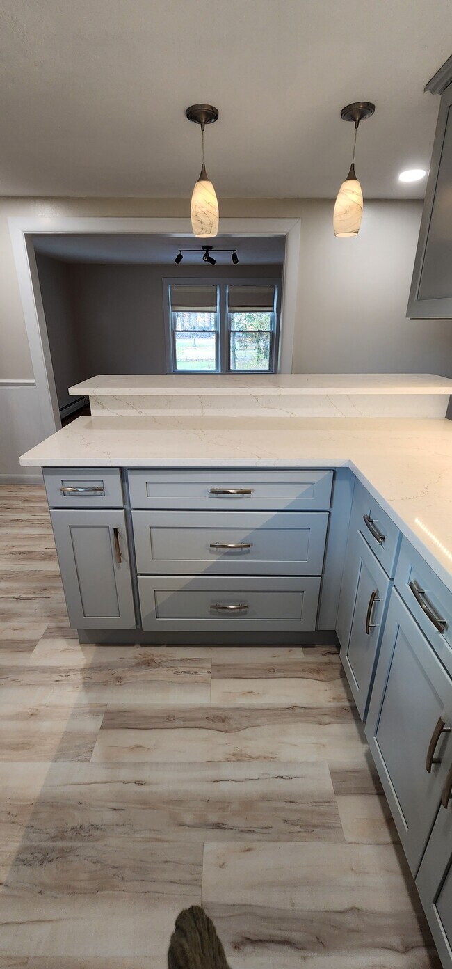 Foto del edificio - 32 N Main St