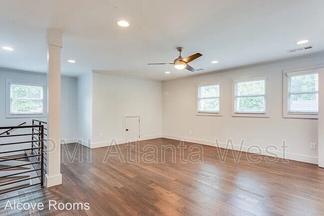 Building Photo - 1 br, 1 bath House - 874 Rochelle Dr SW