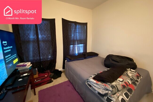 Building Photo - Private room in 5 bedroom Landover Apartment