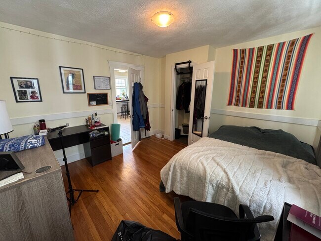 Building Photo - 60 Litchfield St