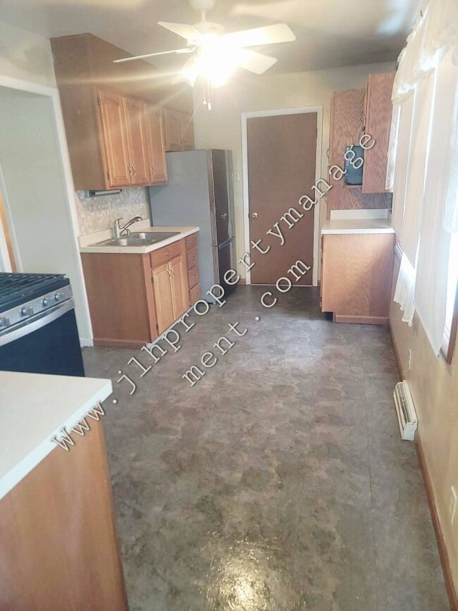 Building Photo - 1511 Winter Dr