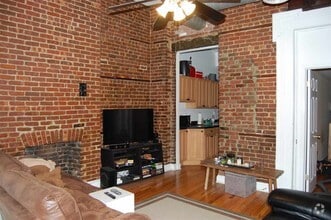 Building Photo - 405 Washington St