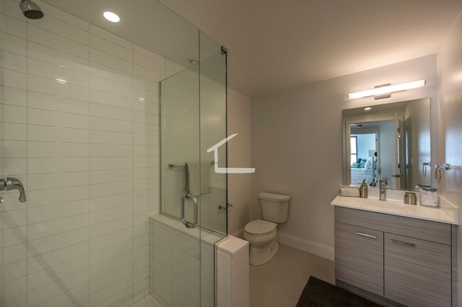 Foto del edificio - Modern 2 Bed 2 Bath Allston apartment avai...