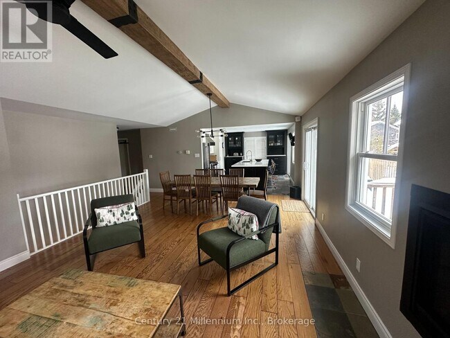 Photo du bâtiment - 108 Liisa's Ln