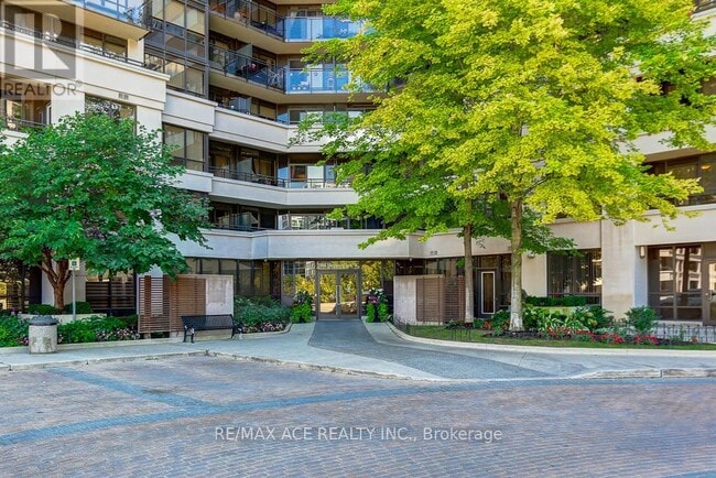 Building Photo - 1060 Sheppard Ave W