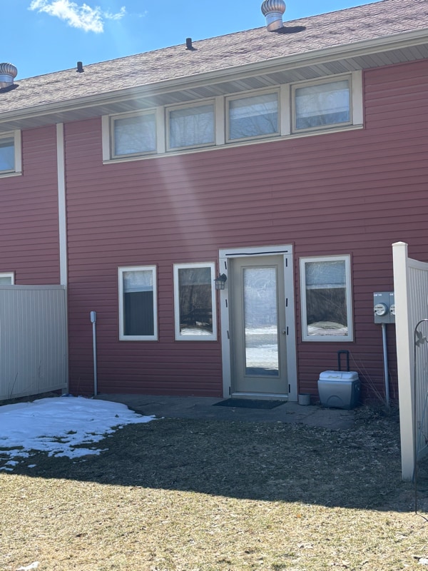 Building Photo - 2316 Post Rd