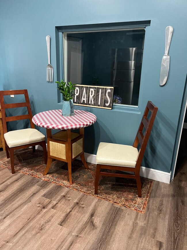 Foto del edificio - 13102 Gibson Ln