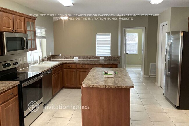 Foto del edificio - 1334 Scattered Pines Pl