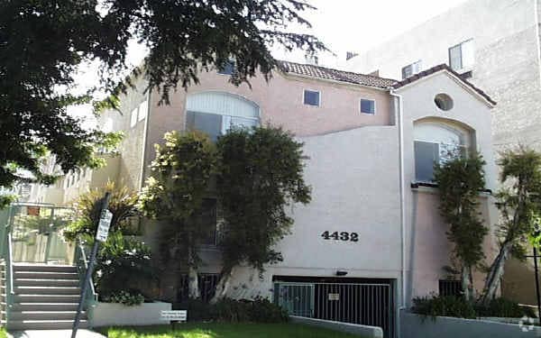 Building Photo - 4432 Ensign Ave