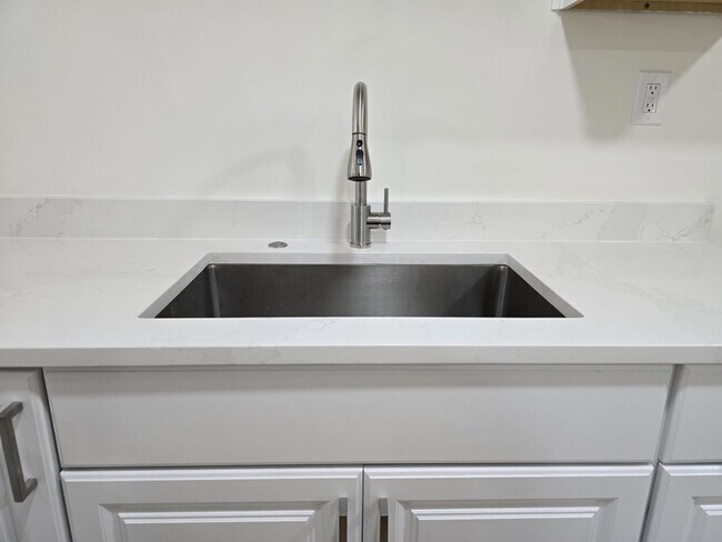 Foto del edificio - 5525 Norbeck Rd