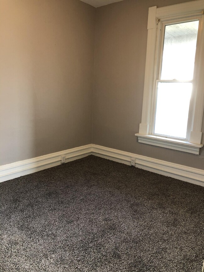 Foto del edificio - 974 W 5th St