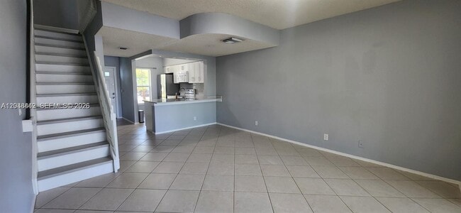 Foto del edificio - 211 Mallory Ct