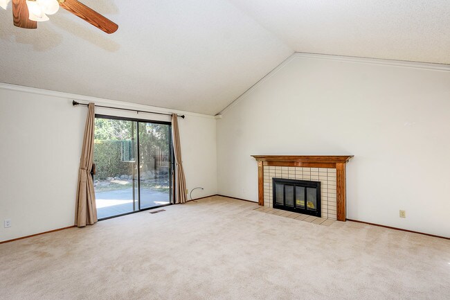 Foto del edificio - 3017 Warrenton Ct