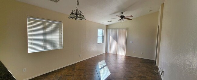 Building Photo - NICE 4 BED 2 BATH CORNER LOT HOME IN MARICOPA!!