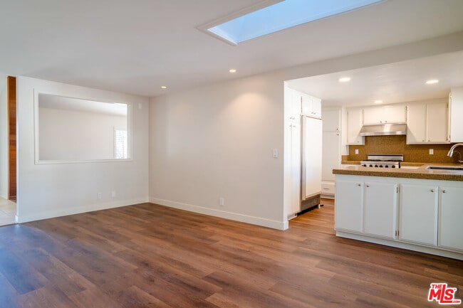 Foto del edificio - 233 Longfellow St