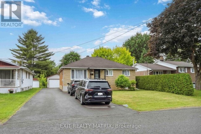 Photo du bâtiment - 848 Willow Ave