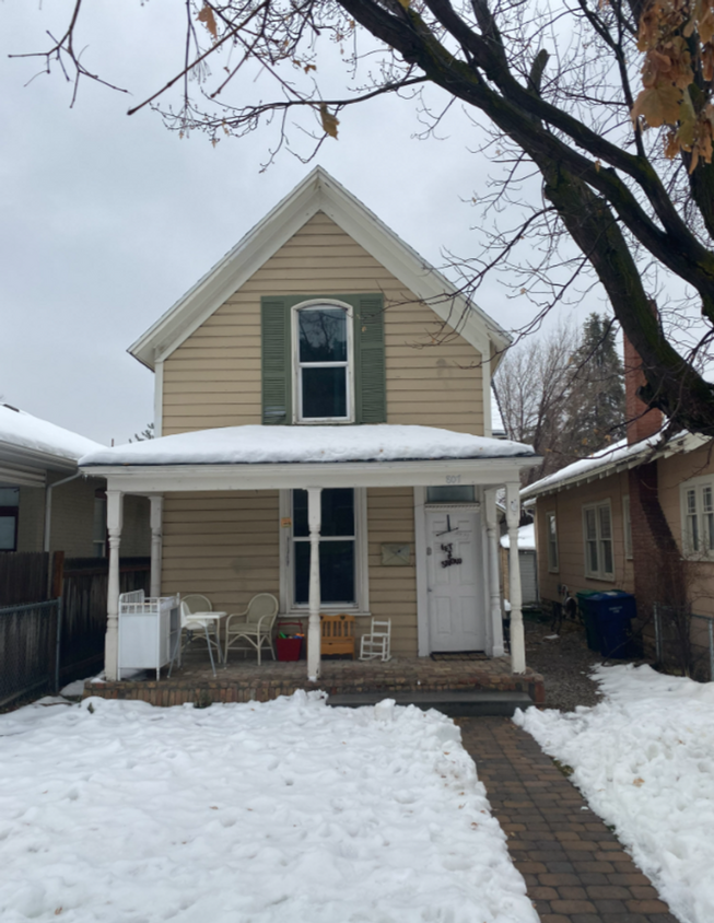 Primary Photo - 807 20th St