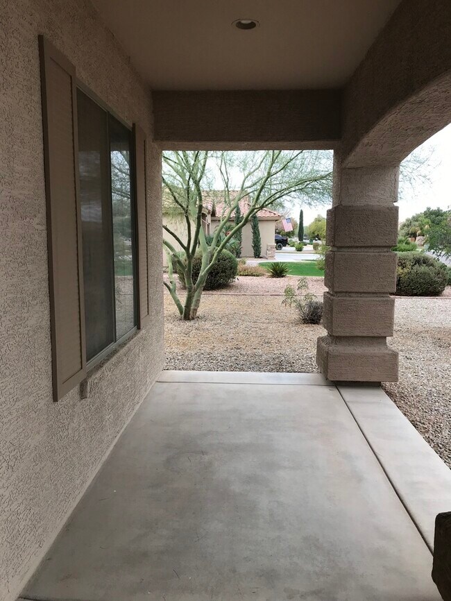 Foto del edificio - 11721 E Bellflower Dr