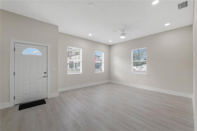 Building Photo - 6974 BELLTREE Ct