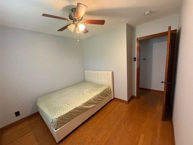 Foto del edificio - 7660 Horatio Dr