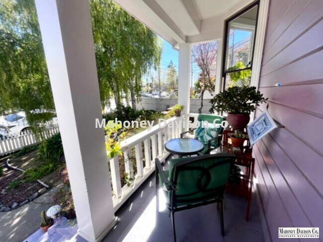 Building Photo - Queen Anne Victorian 5 bdr/3 ba to include...