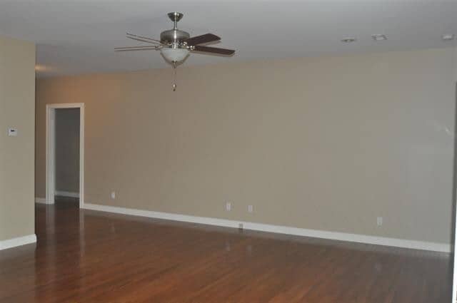 Foto del edificio - 440 Cabernet Dr