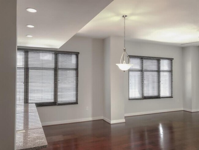 Foto del edificio - 565 Peachtree St NE