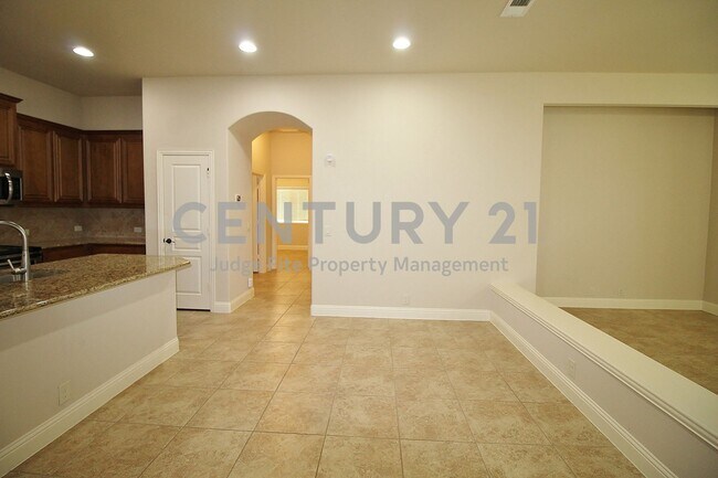 Building Photo - Meticulously Maintained 3/2/2 in Midlothia...