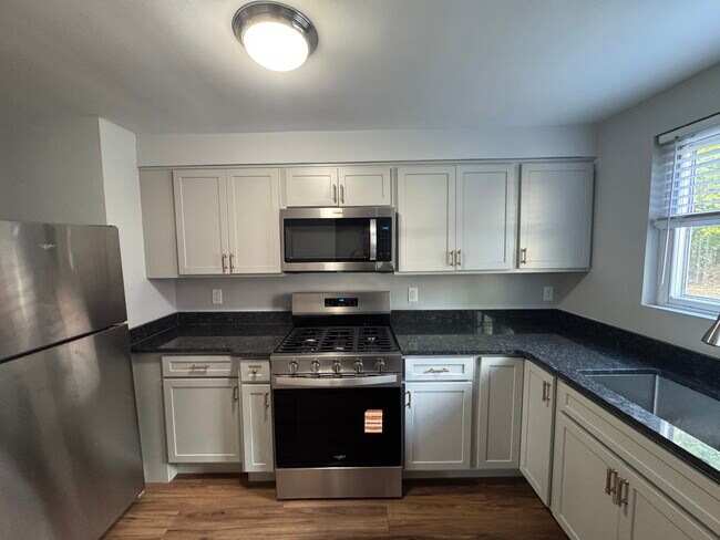 Foto del edificio - 5735 Doerger Ln